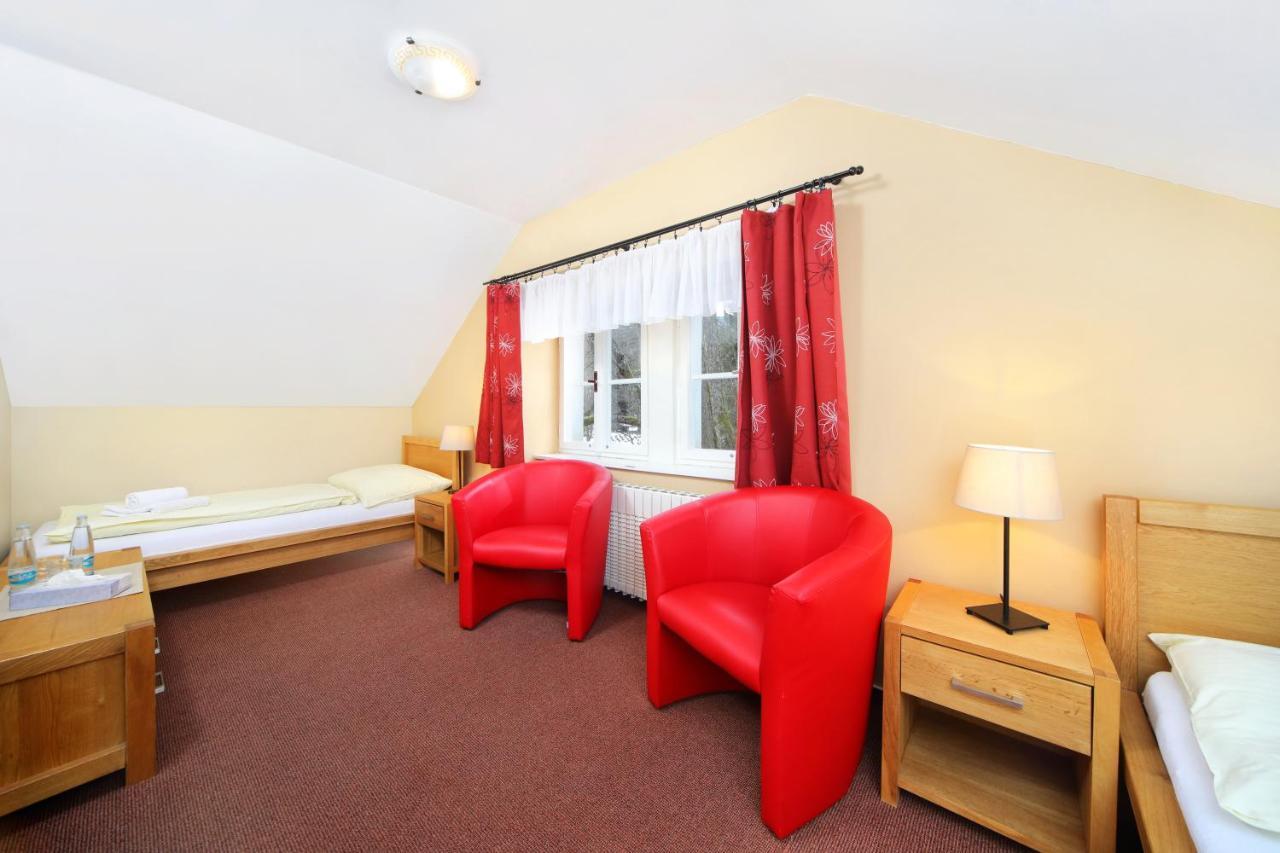 Hotel Erika Špindlerŭv Mlýn Luaran gambar