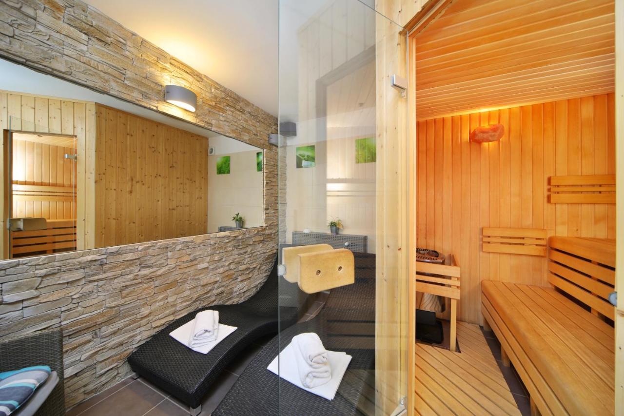 Hotel Erika Špindlerŭv Mlýn Luaran gambar