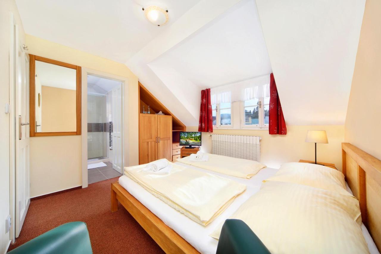 Hotel Erika Špindlerŭv Mlýn Luaran gambar