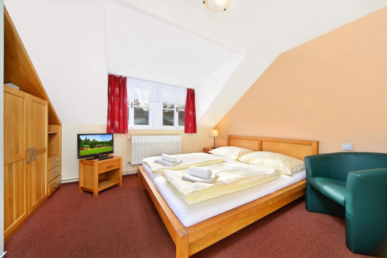 Hotel Erika Špindlerŭv Mlýn Luaran gambar