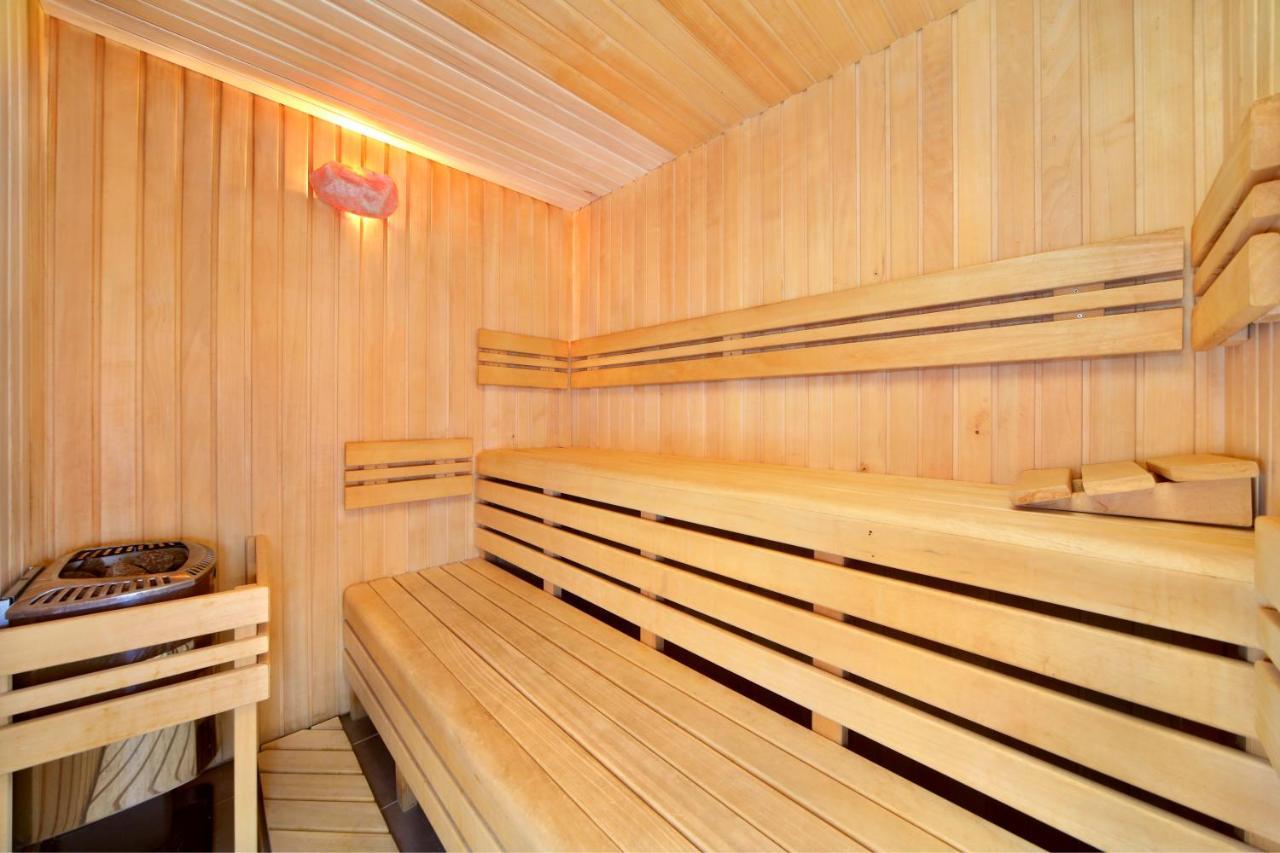 Hotel Erika Špindlerŭv Mlýn Luaran gambar