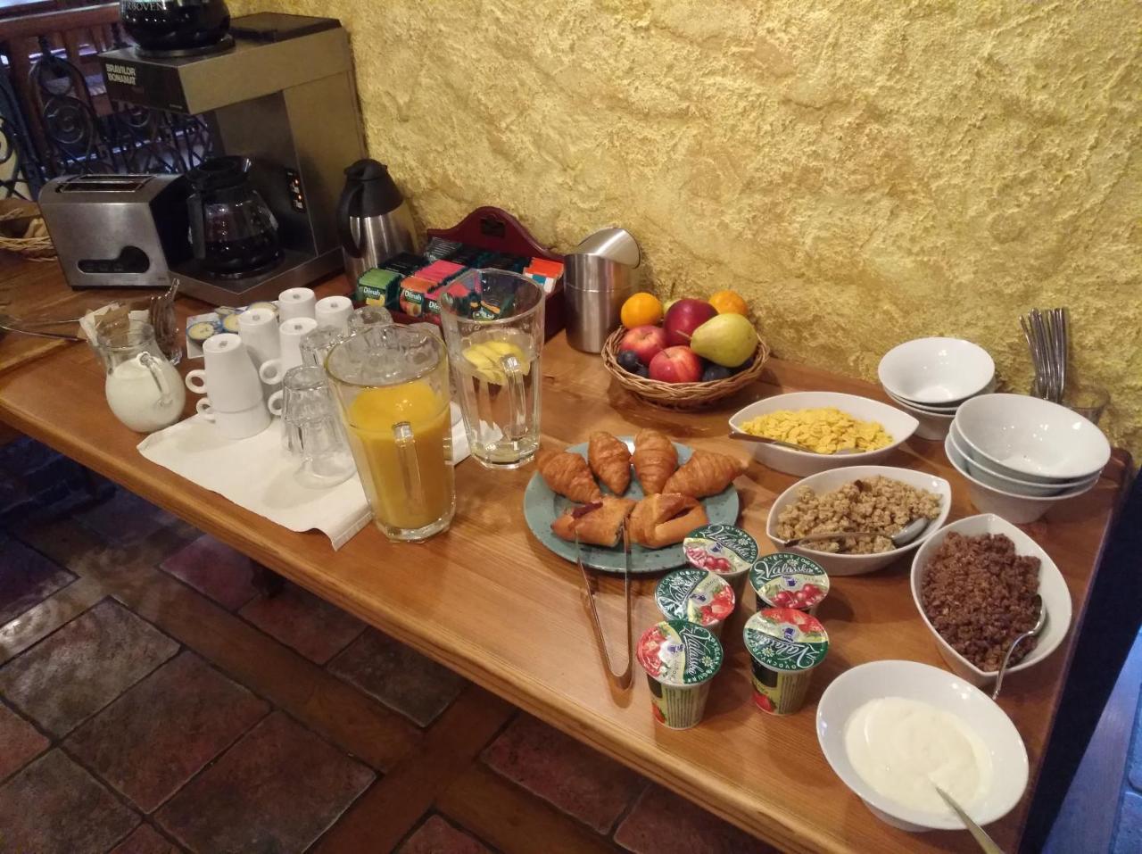 Hotel Erika Špindlerŭv Mlýn Luaran gambar